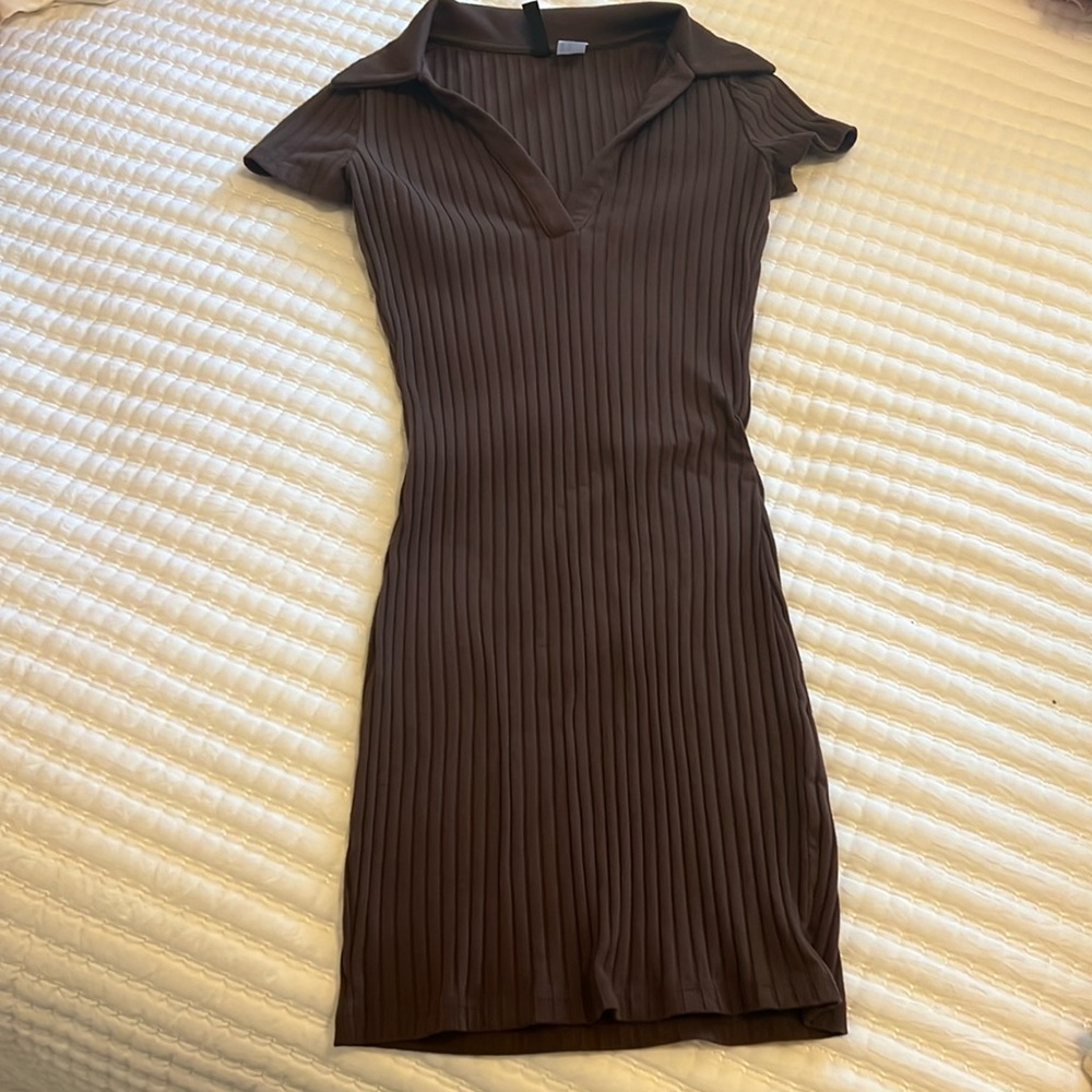 H & M xsmall fitted brown dress